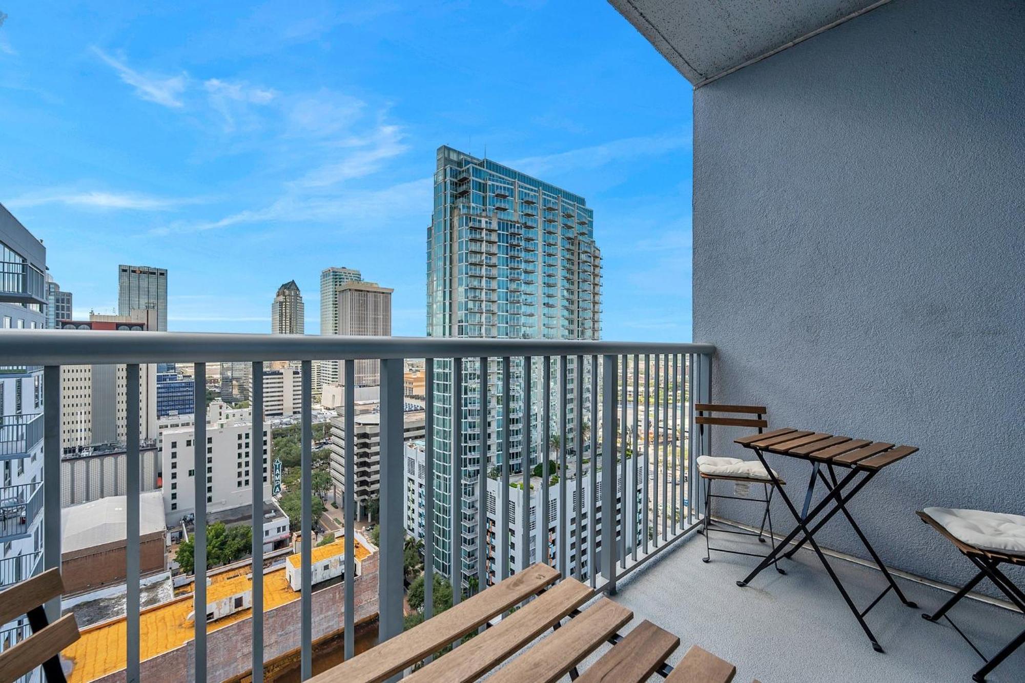 Luxury 1 Bedroom With Den Downtown Tampa Apt - City Views, Rooftop Pool, Workspace Buitenkant foto